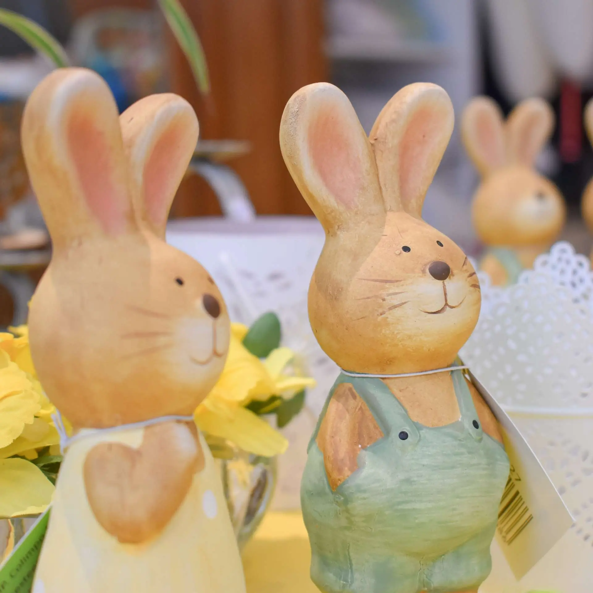 Easter decoration in social shop GAGK Rupelstreek in Boom
